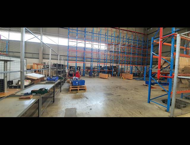 8,291M² WAREHOUSE TO LET IN WATERFALL